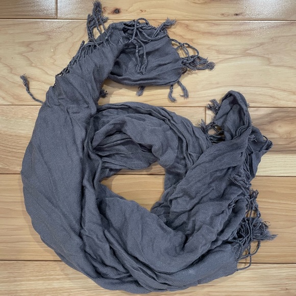 Medium Grey pashmina style scarf - Picture 1 of 1